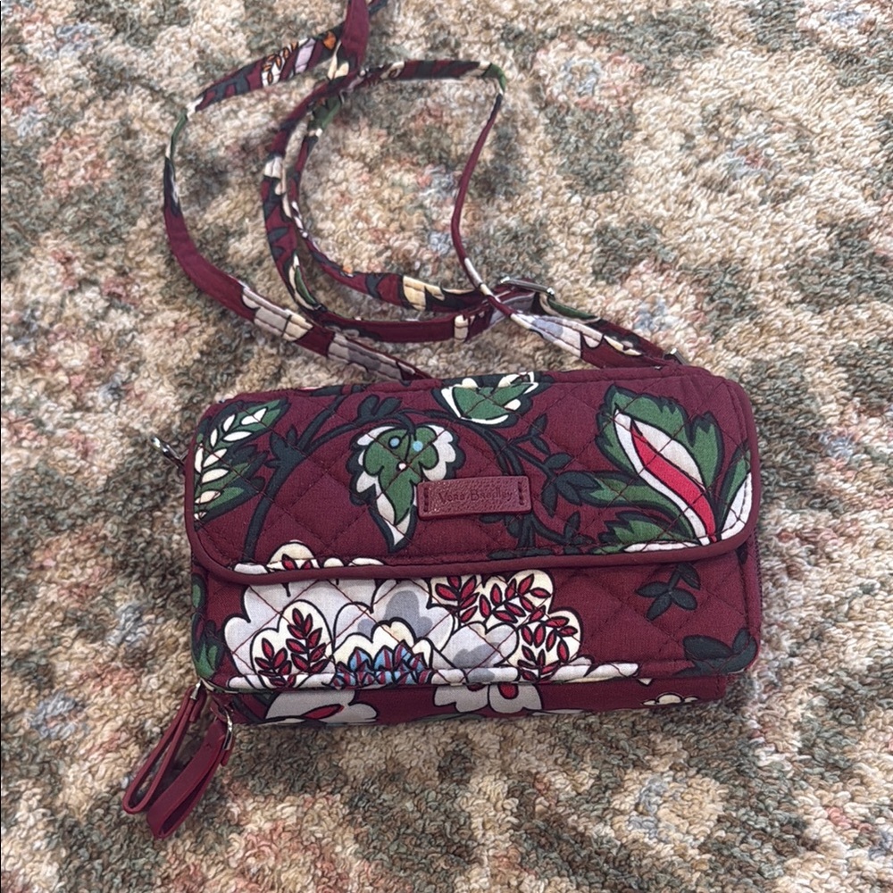 Vera Bradley Quilted Floral Crossbody wallet bag so cute  - Maroon